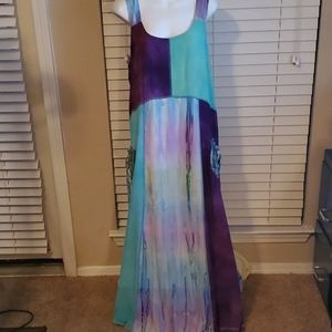 Mutlicultered and pattern dress